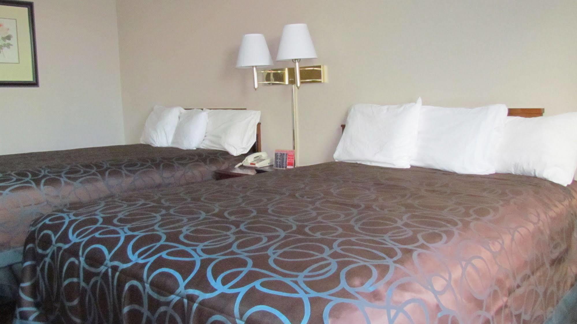 Days Inn & Suites By Wyndham Springfield Oh Eksteriør billede